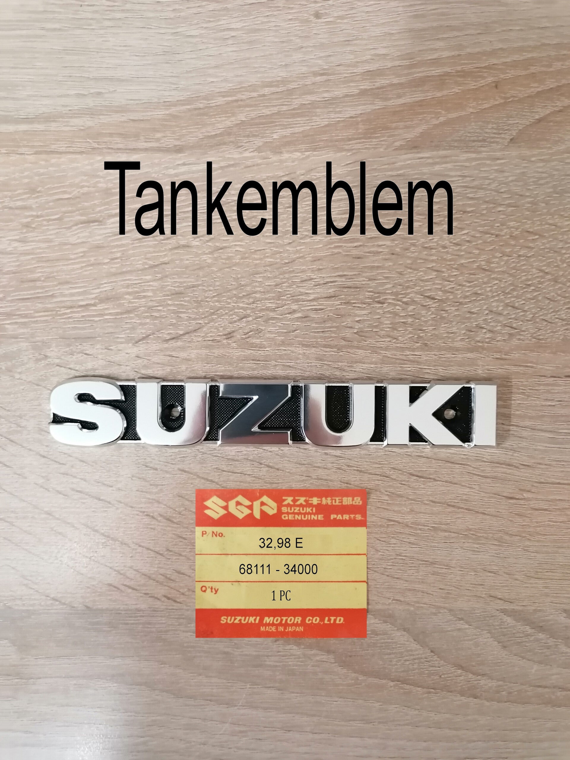 Suzuki GT 550 Tankemblem neu.