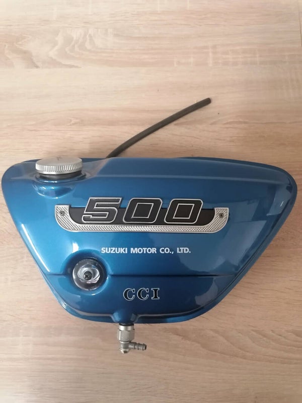 Suzuki T 500 Titan Lacksatz gebraucht.