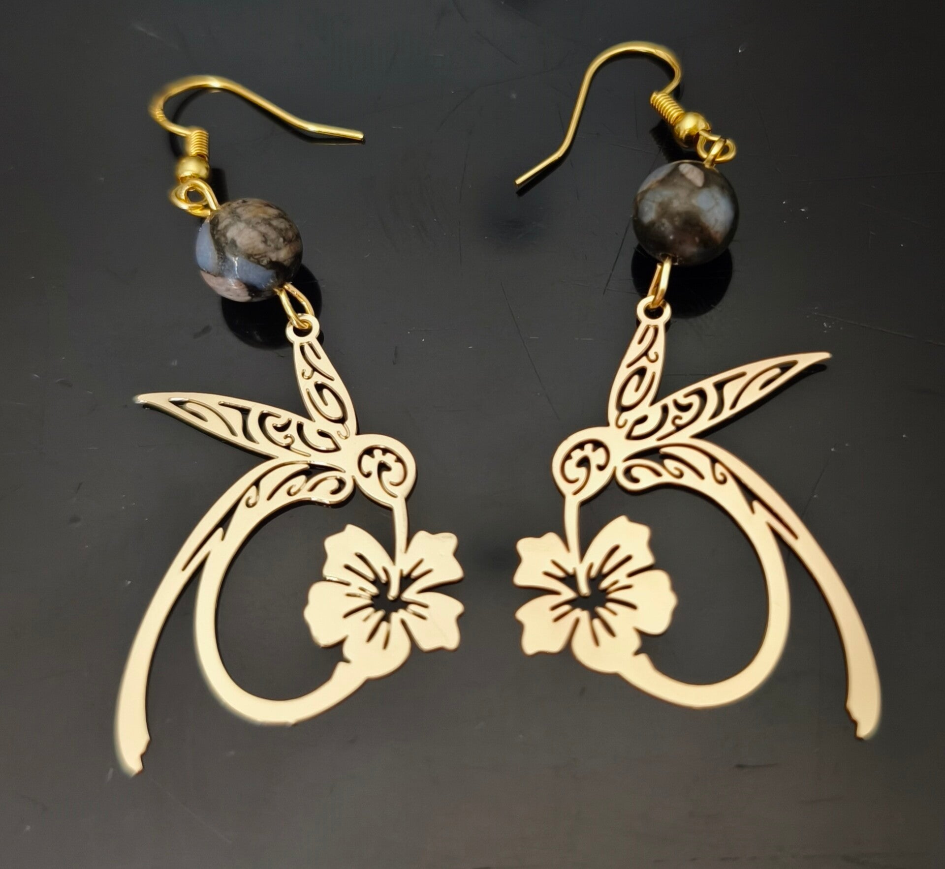 Boucle d'oreille colibri et liberté bleu