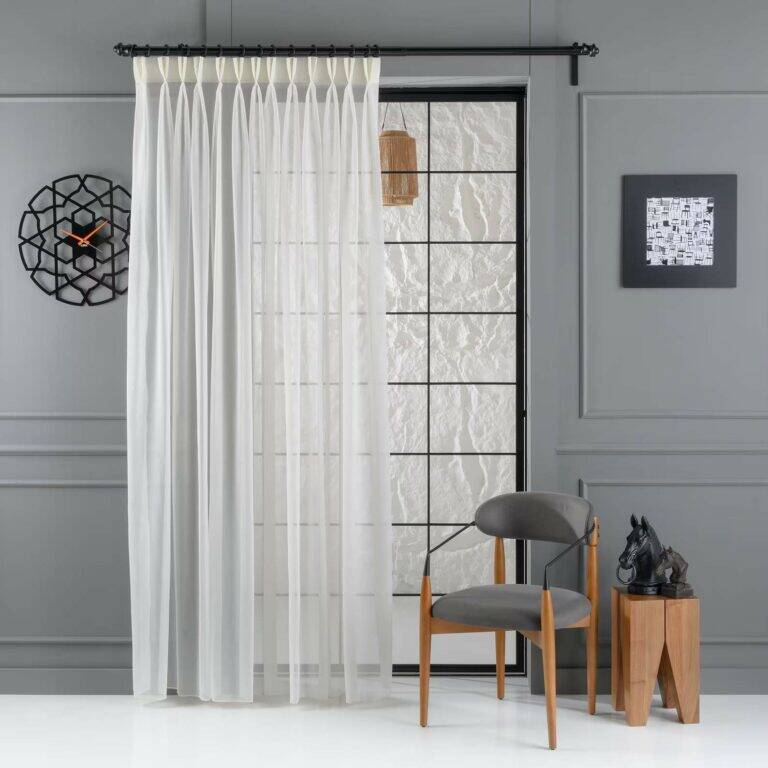 VOILE FIORA vitrage platte plooi