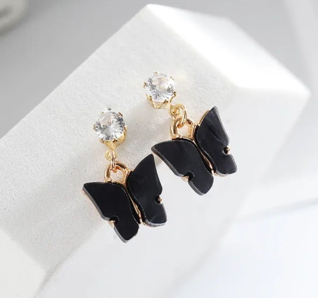 766	Aretes mariposa negra