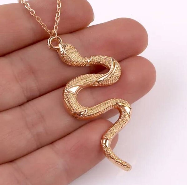 665	Collar serpiente dorado
