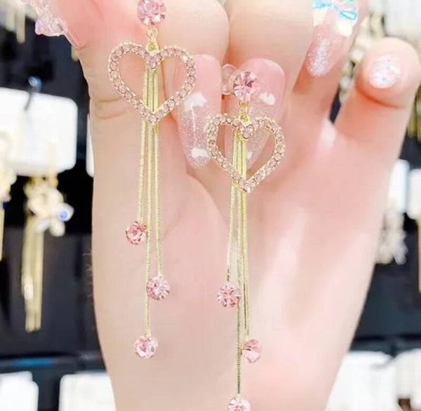 759	Aretes corazon diamantes rosa