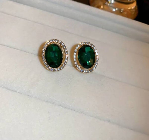 112 Aretes Óvalos Esmeralda