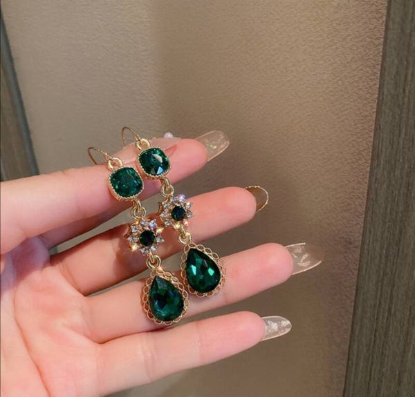 Aretes flor y esmeralda