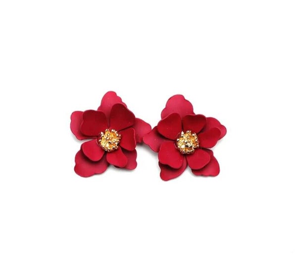 210 Aretes Flor Roja Doble Pétalo