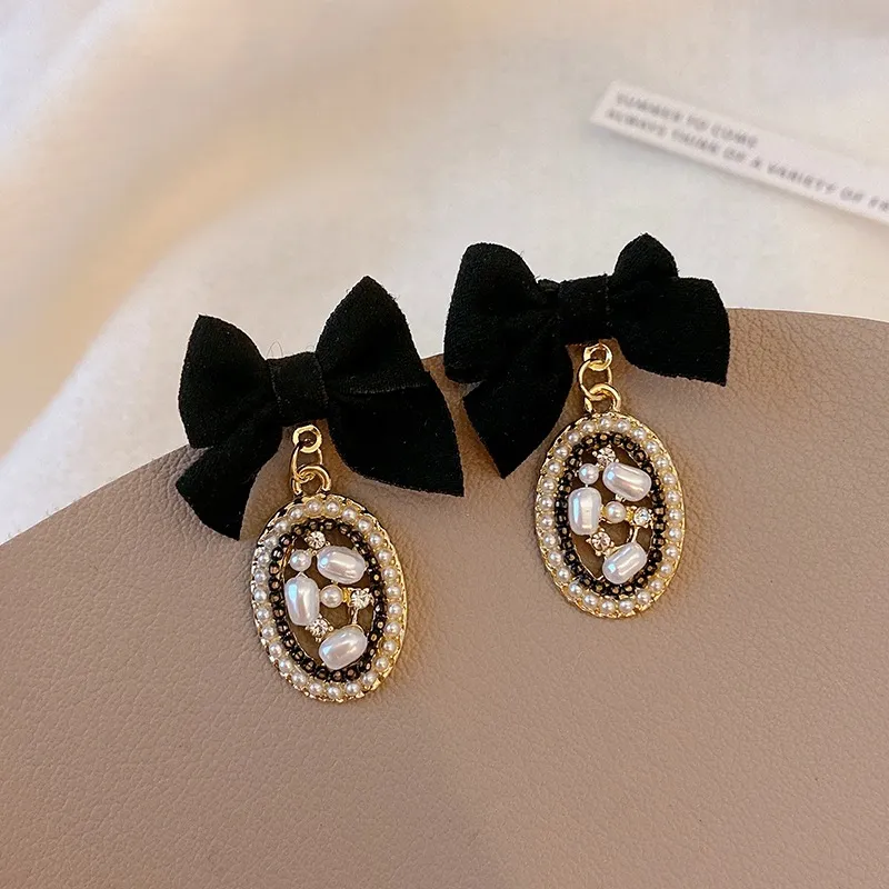 1468	Aretes lazo negro diamantado-aleacion