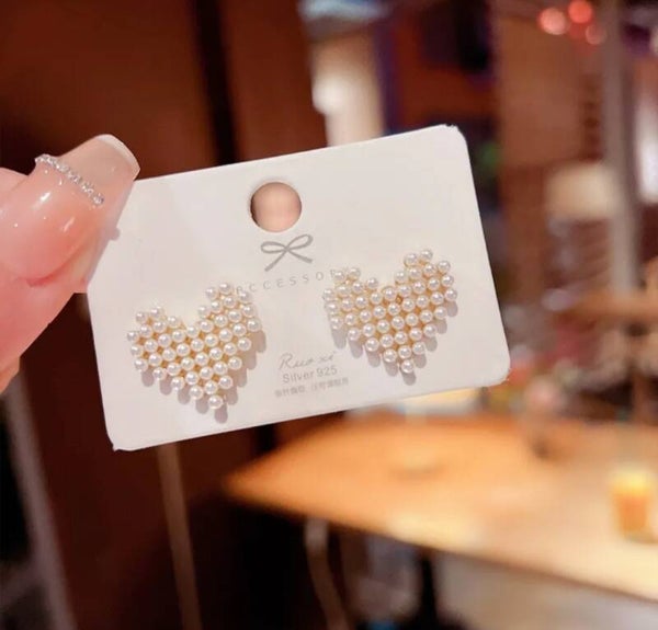 389 Aretes corazon aperlado