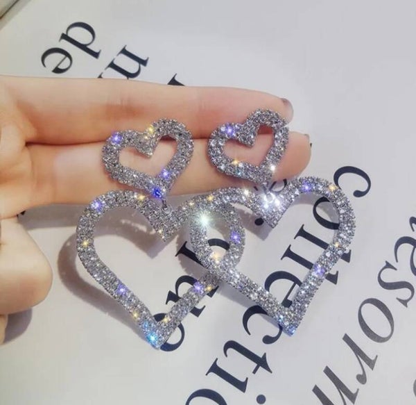 330 Aretes corazon diamantado plateado
