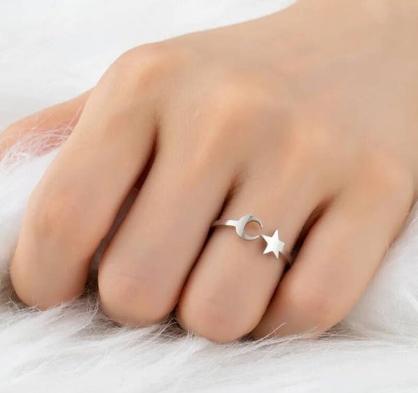 Anillo Ajustable Estrella y Luna Plateado