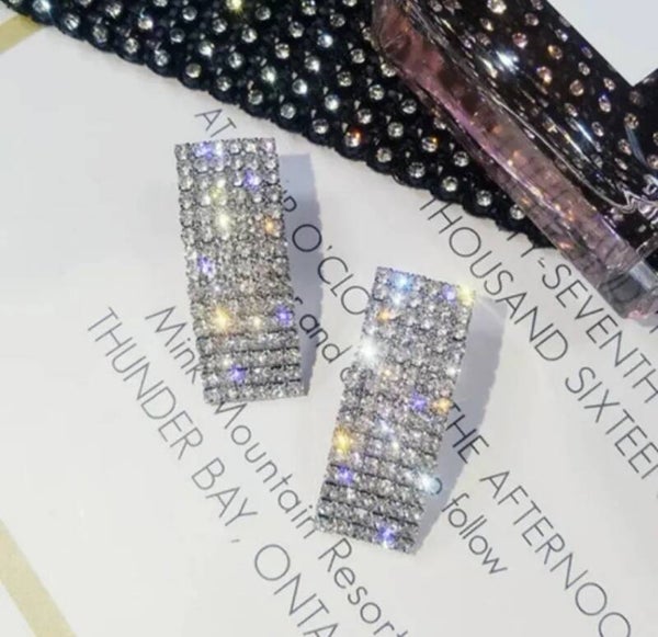 421 Aretes cuadro de diamantes plateado