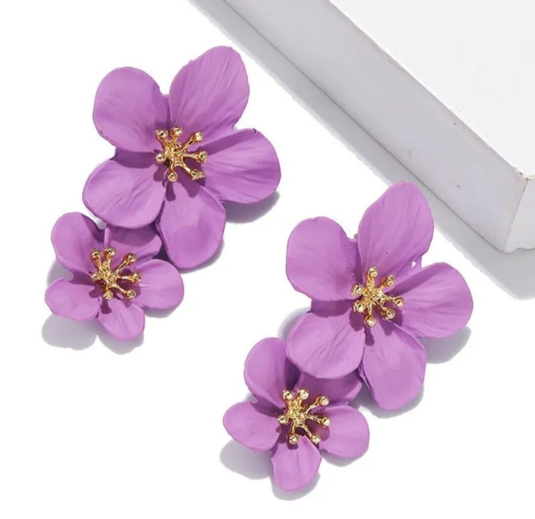 214 Aretes Doble Flor Morado