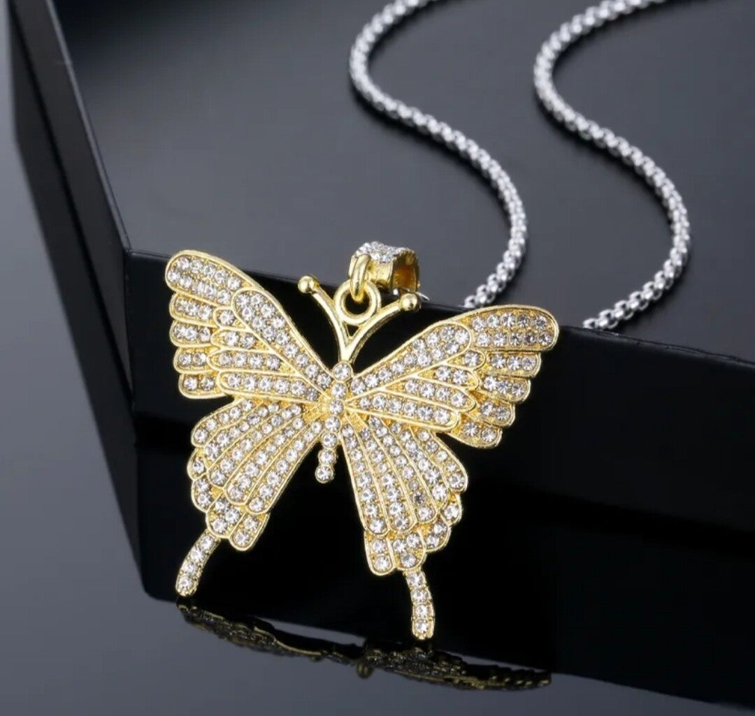 323 Collar Mariposa Diamantado