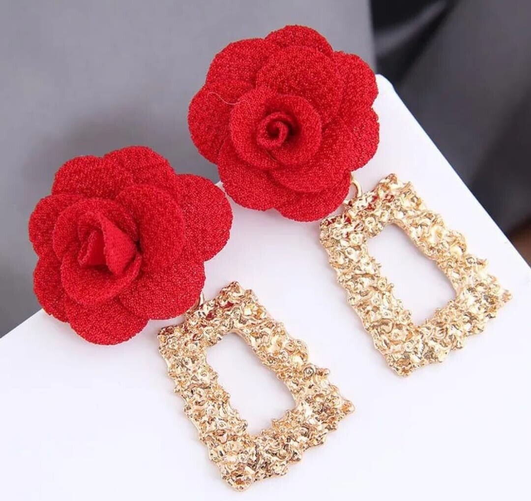 311 Arete Geométrico Flor Roja