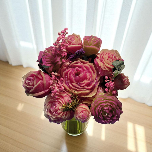 Wunderschöner Blumenstrauß aus Kerzen