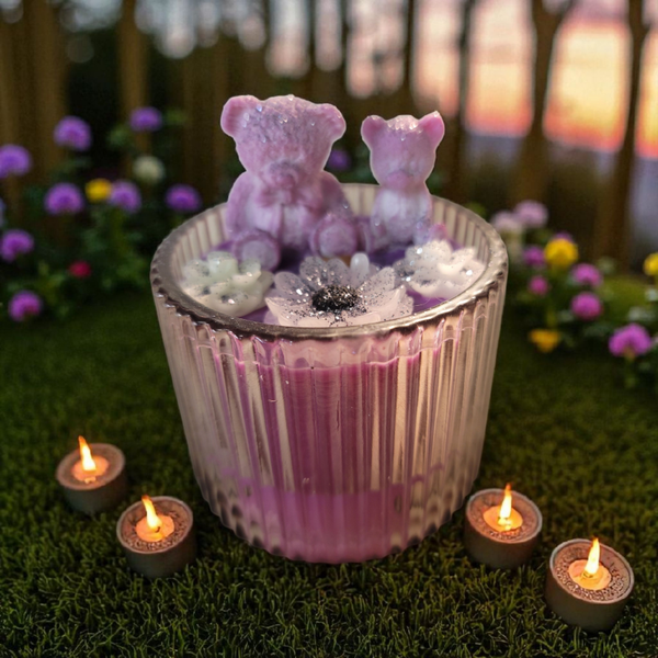 Bärchen-Blumen-Kerze