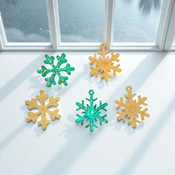 Verschiedene Formen von Schneesternen