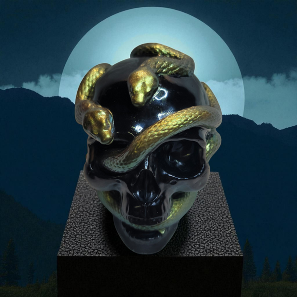 Totenkopf mit Schlange