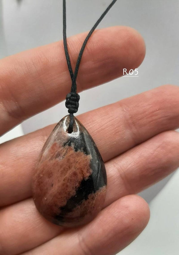 Collier rhodonite R05