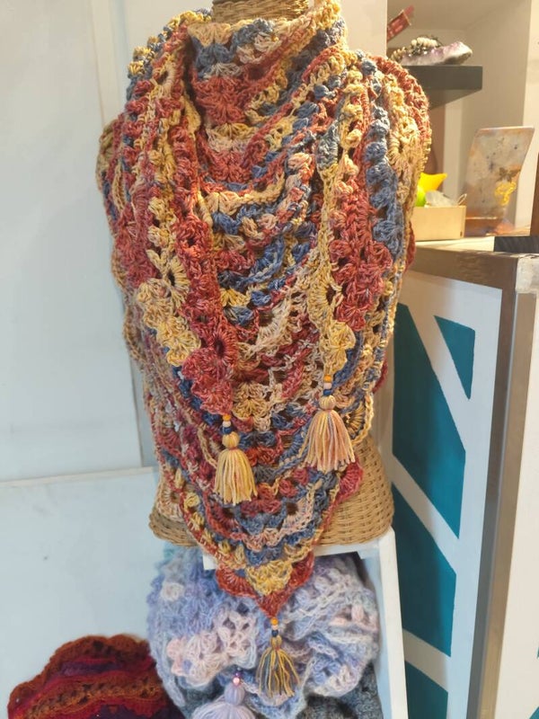 Châle fait main au crochet