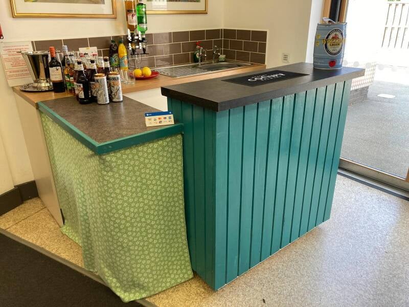 Pop up pub