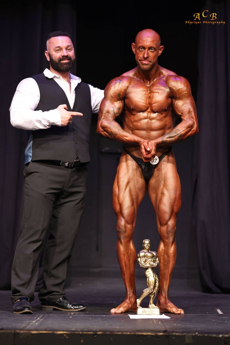 CLASS 2 WINNER WITH PROMOTER