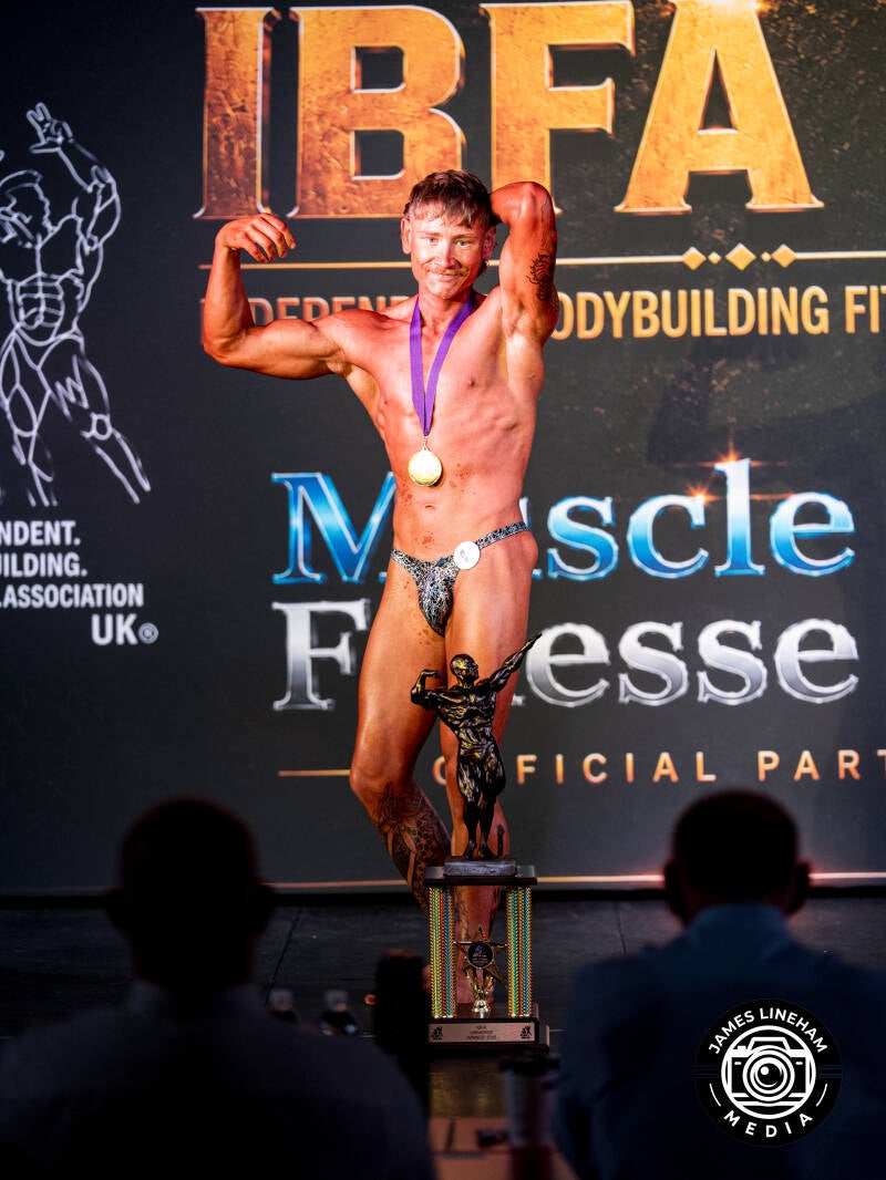 juniors-iestyn-myles-1-standard.jpg