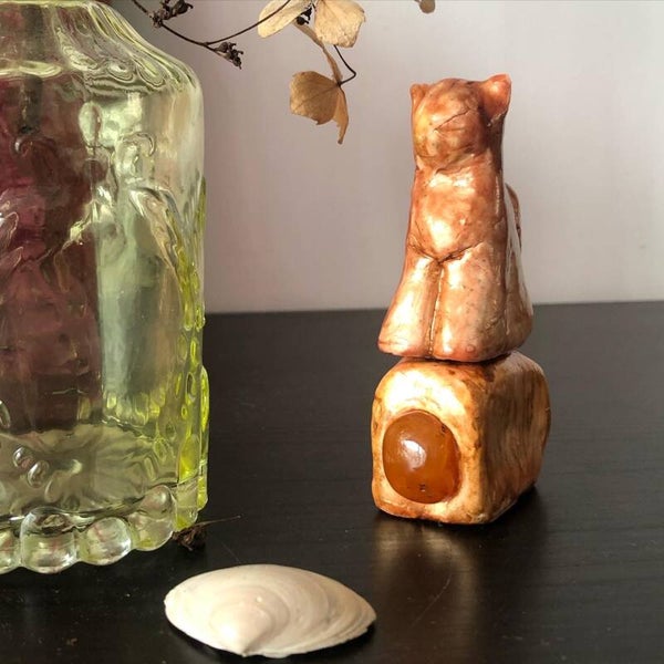 Kat Nora Carneooltje 8,5cm