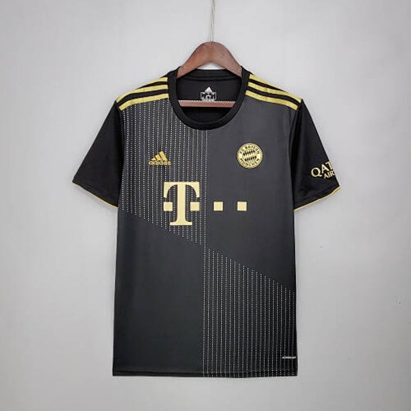 21/22 Bayern Munich away