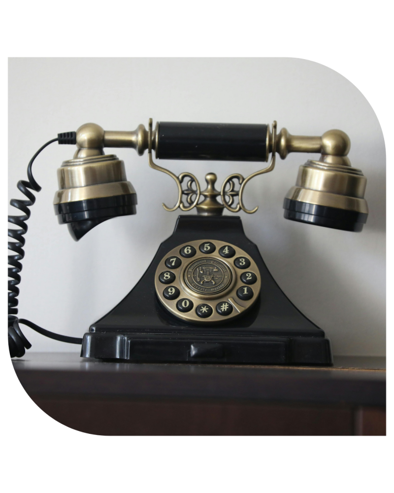 Ein nostalgisches Telefon als Symbol für ein persönliches Misophonie Gespräch mit Frank. Es steht für direkten Austausch, Verständnis, Zuhören und Unterstützung in geschützter Atmosphäre.