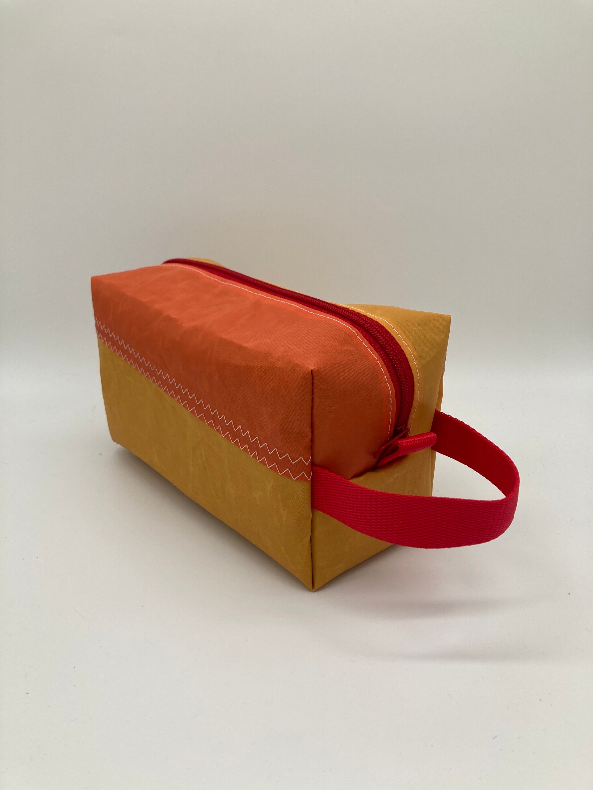 Toilettas van surfzeil