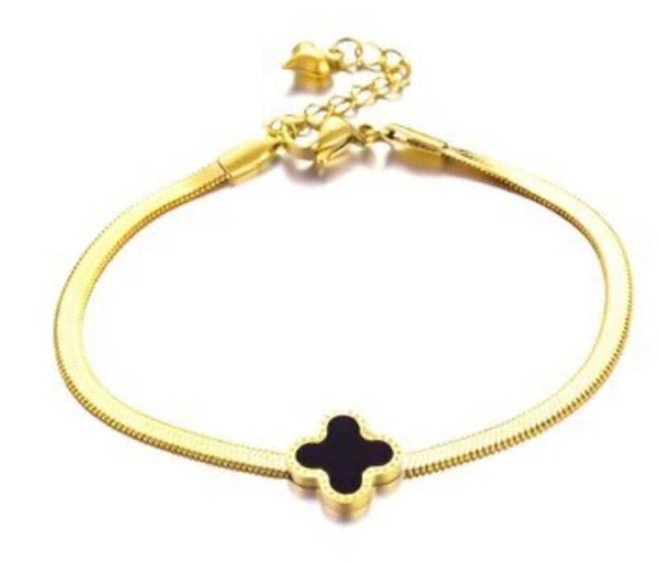 18 k gold plated four leaf clover bracelet