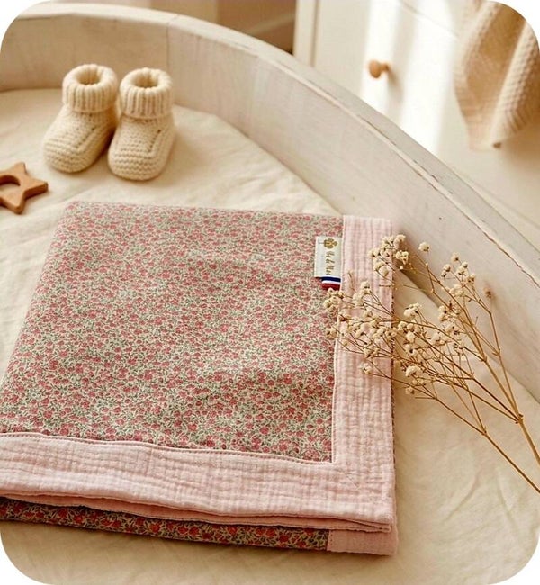 Couverture Bébé Réversible – Douceur style Liberty Rose