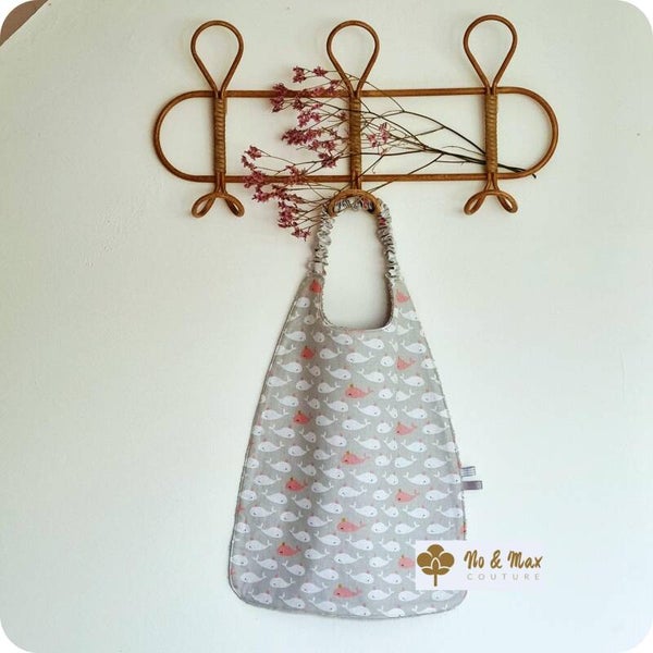 Bavoir Élastique Maternelle – Motif Petites Baleines royale
