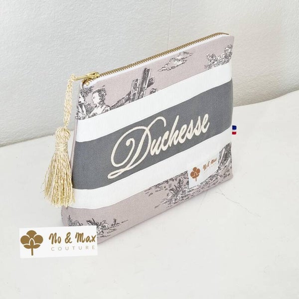 Pochette Personnalisée en Toile de Jouy – Modèle "Duchesse" Édition duo de Gris