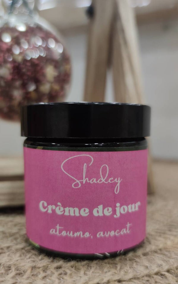 Crème de jour à l'atoumo et à la rose