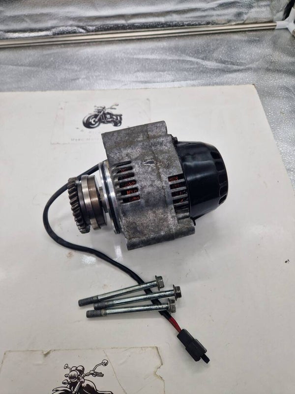 Suzuki GSX 600 F Dynamo