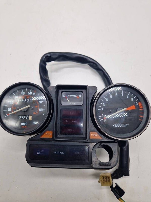Honda VF750 V45 Magna Tellerbak / Dashboard