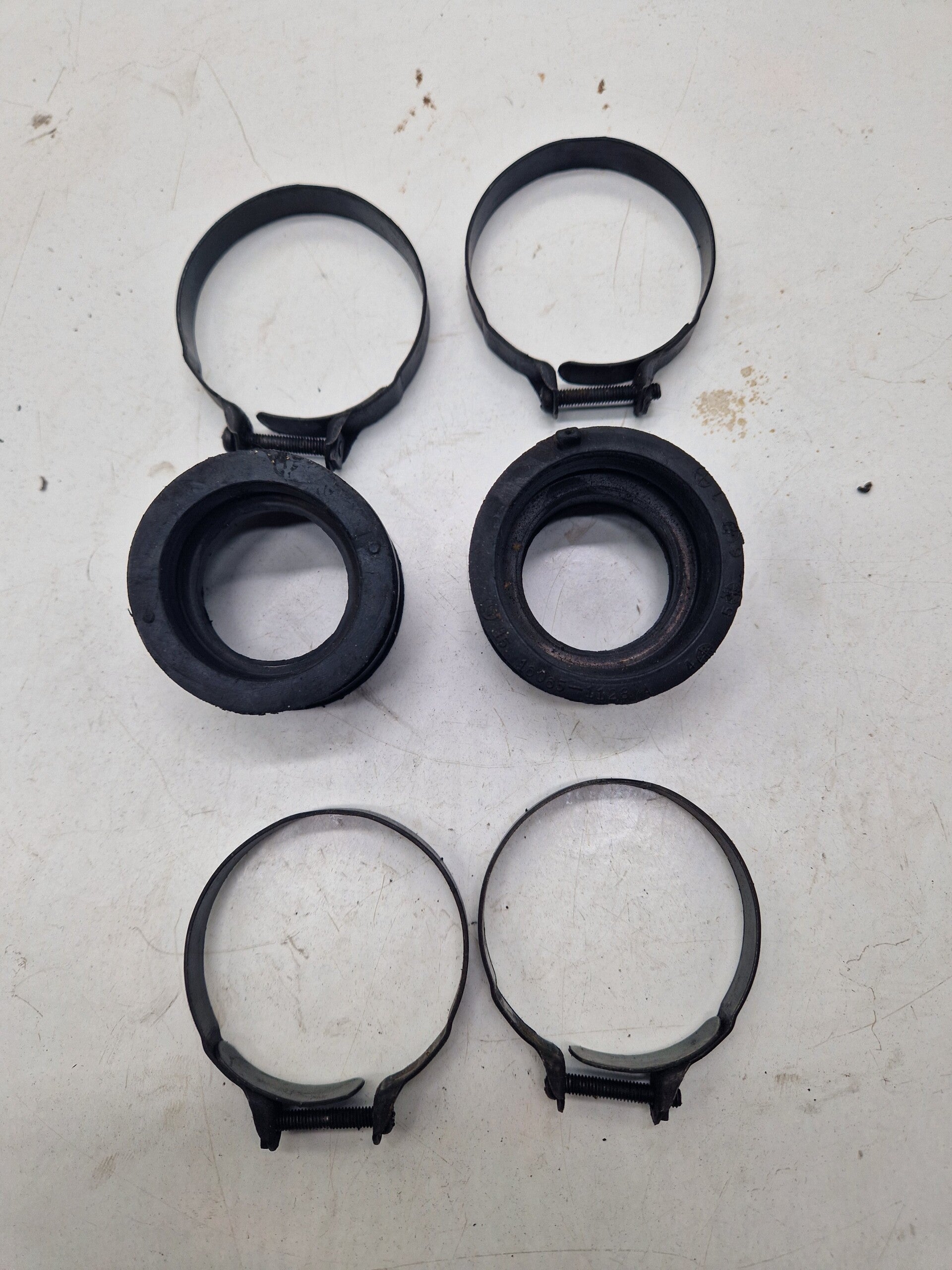 Kawasaki LTD 454  Inlaat spruitstuk / rubbers