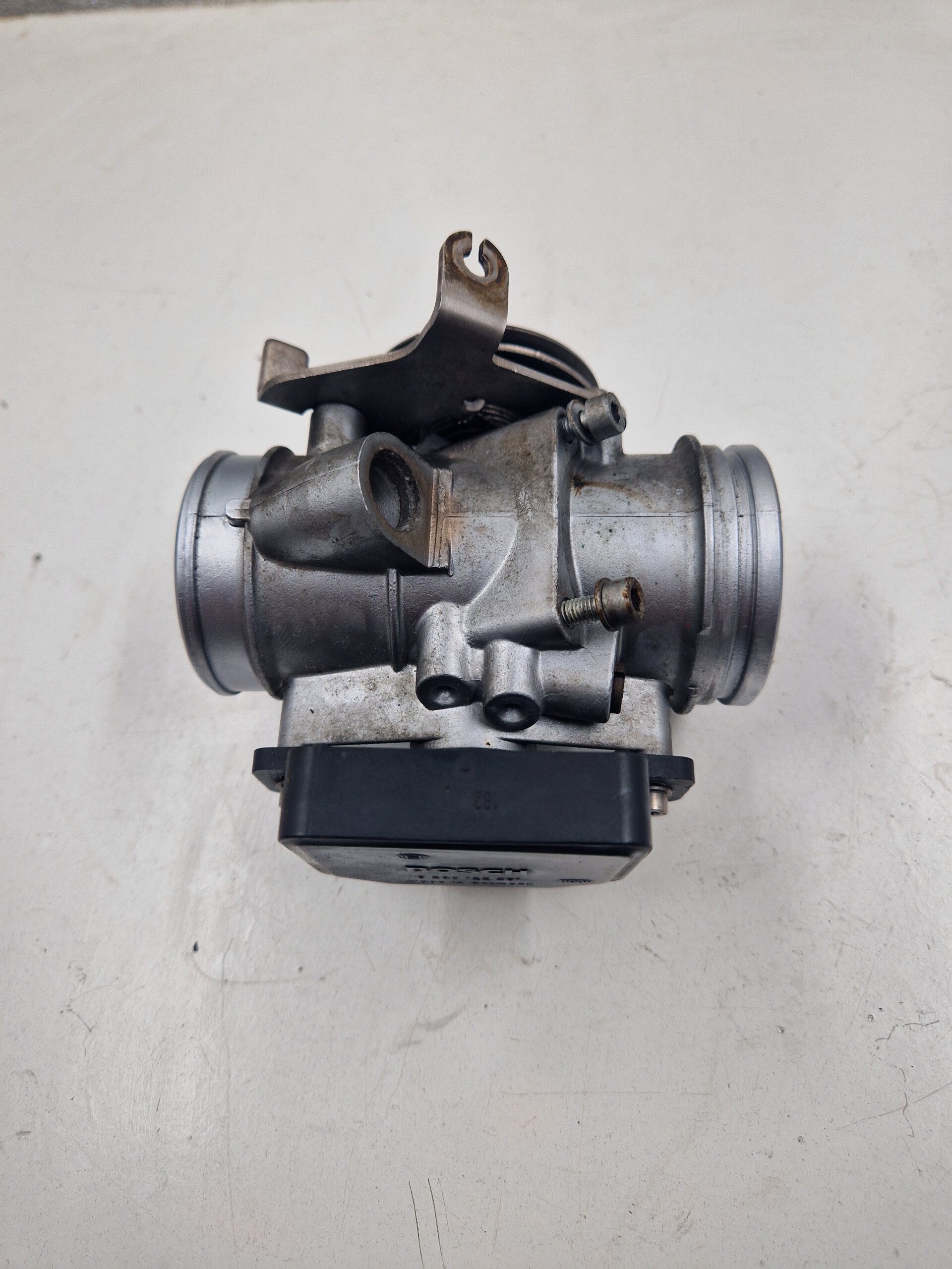 BMW R1100 S Gasklephuis Links