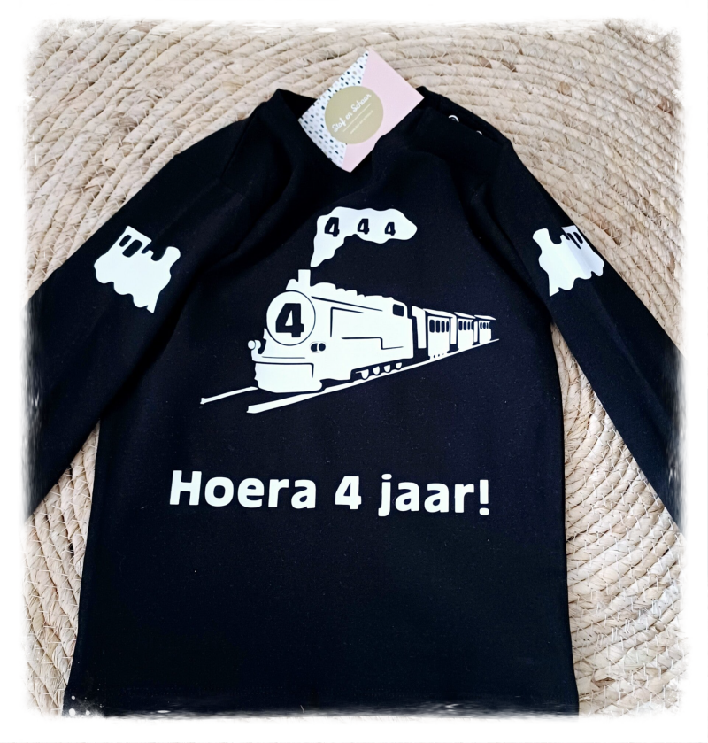 Hoera 4 jaar! Shirt met opdruk