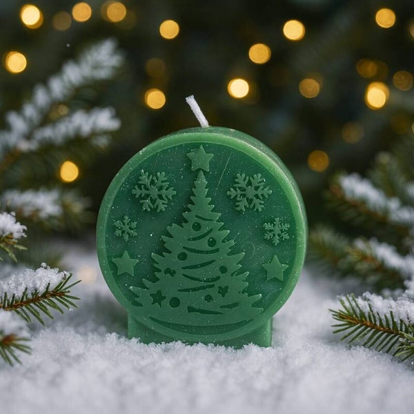 22: ronde kaars met kerst motief