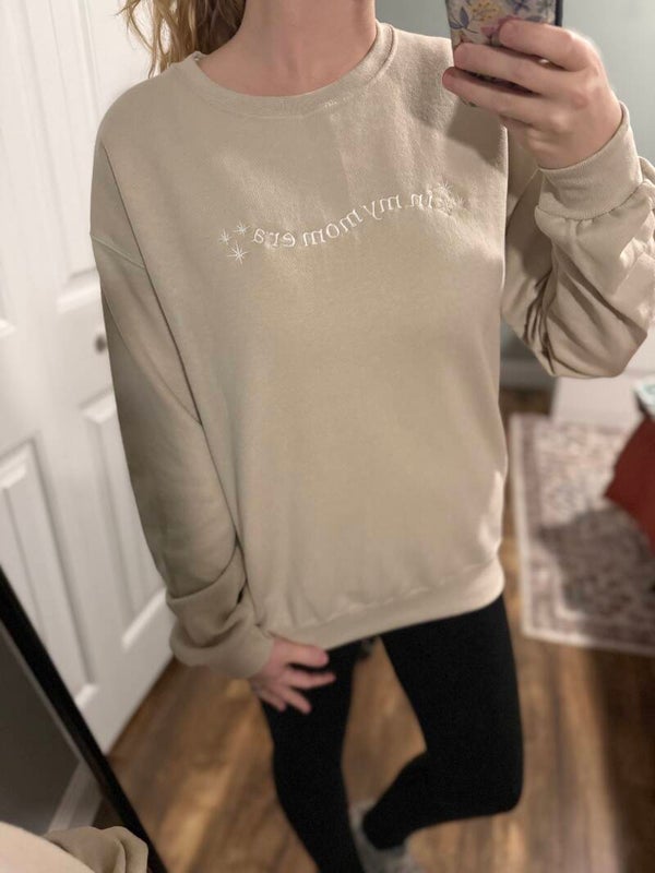 In my mom era crewneck