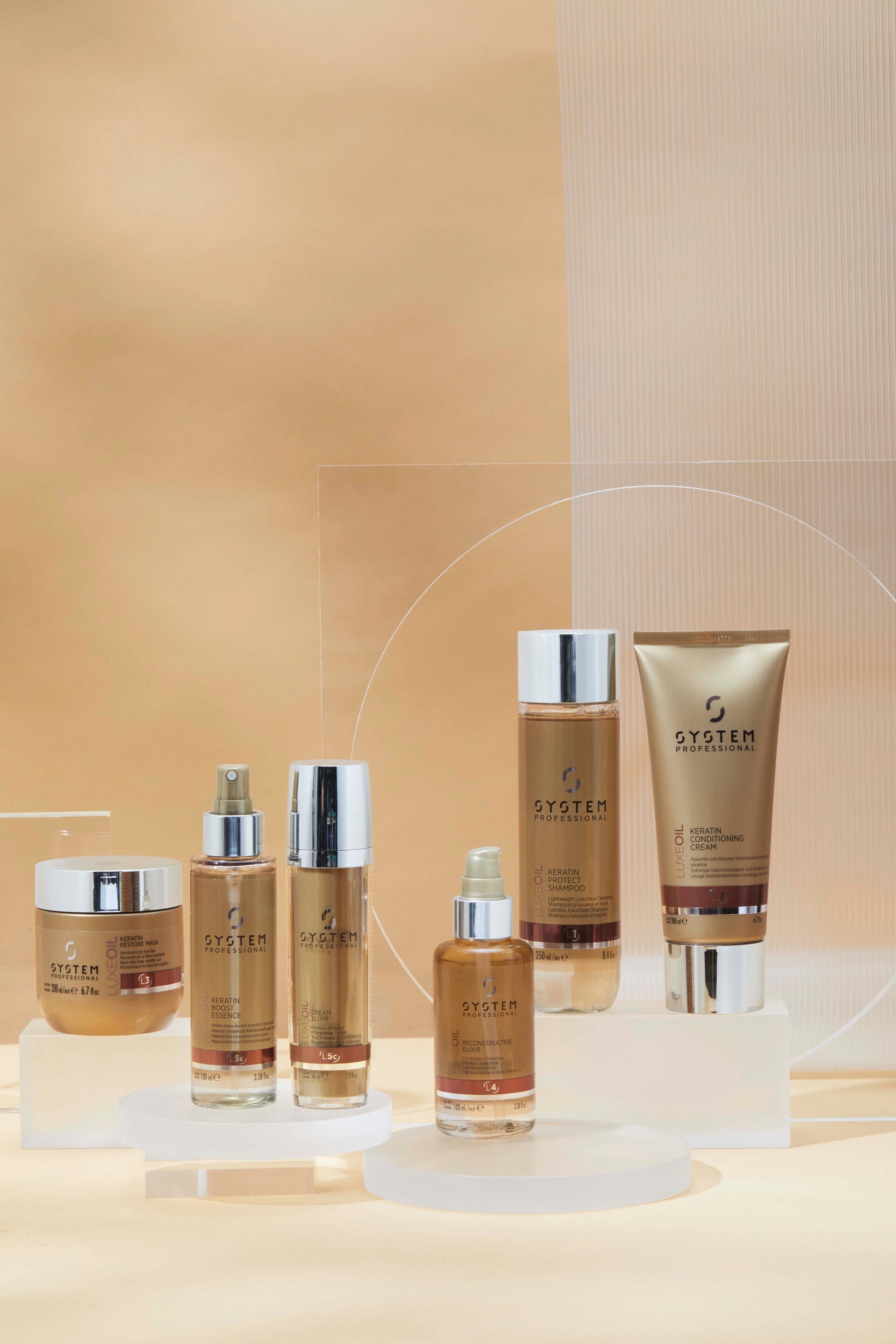 Gamme de produits capillaires de luxe et soins profonds pour cheveux disponibles au Salon par Christophe.