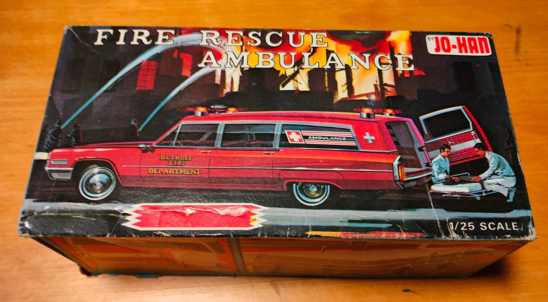 Cadillac Hearse - Firecar + Ambulance Version