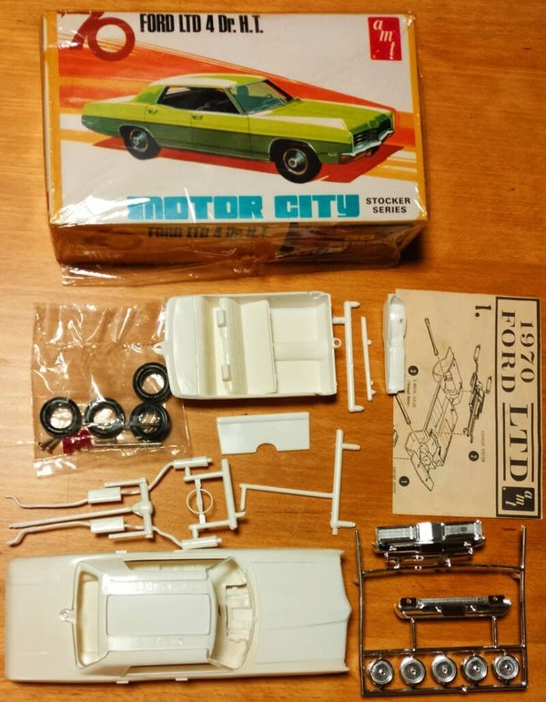 AMT 1970 Ford L.T.D. 1/25 Motor City Series