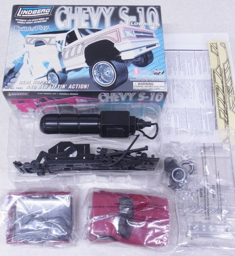 Lindberg 1/22 Chevy S-10 Pickup Lowrider