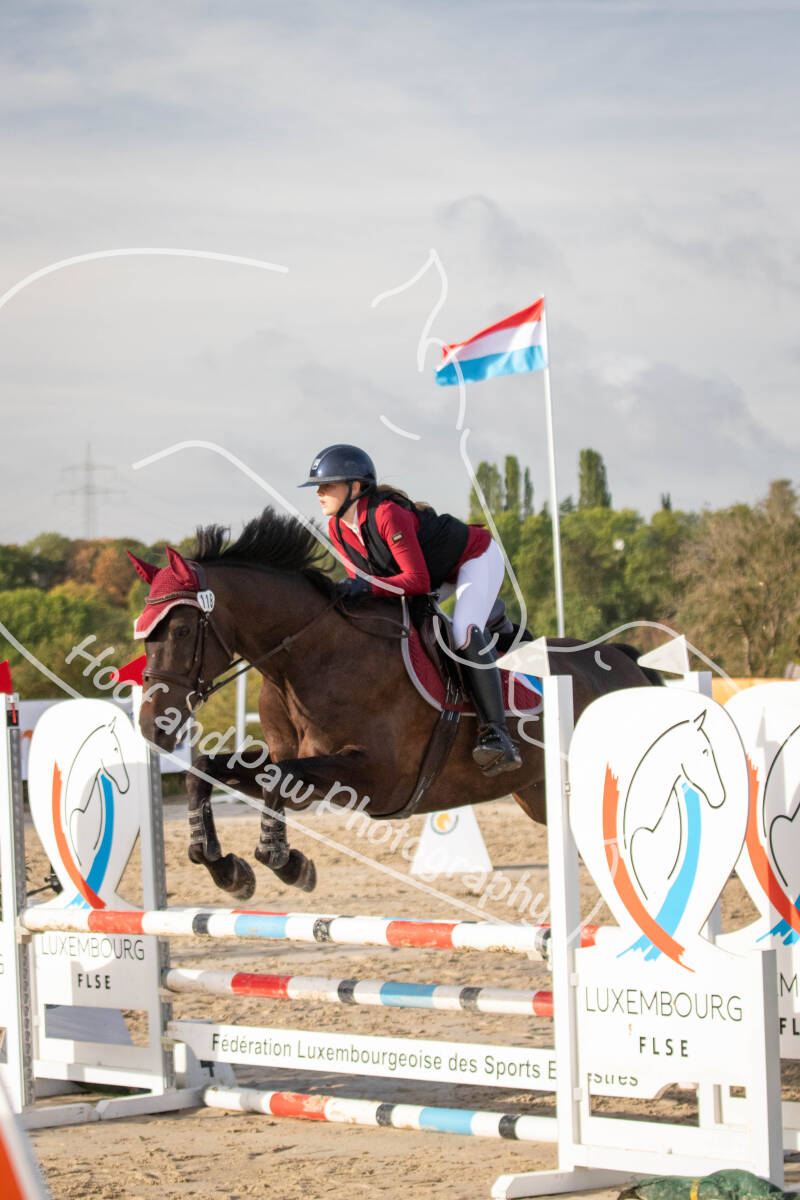 bouferterhaff-jumping-103-standard-x3cj4y.jpg