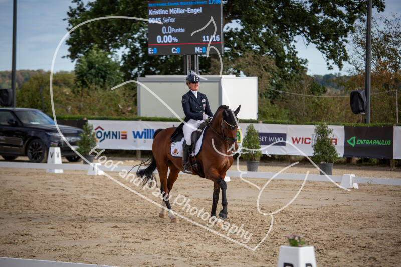 bouferterhaff-jumping-104-standard-h4wzx3.jpg
