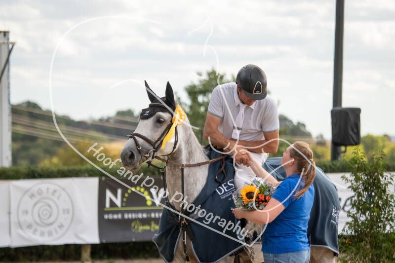 bouferterhaff-jumping-106-standard-4cxawi.jpg